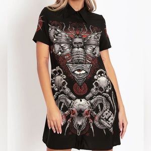 Blackmilk “THE OMEN SHORT SLEEVE BUTTON UP DRESS” Size Medium M NWT Skulls Moth